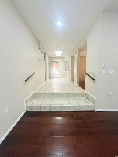 903 C W Hermosa Dr, Artesia, NM, 88210 | Card Image