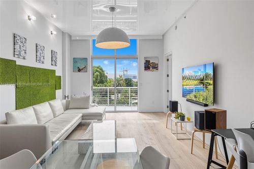 apt-518-2001 Meridian Ave, Miami Beach, FL, 33139-1552 | Card Image