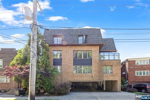 319 Gorge Rd, Cliffside Park, NJ, 07010-4701 | Card Image