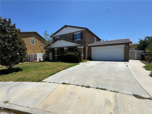 142 Diego Rd, Beaumont, CA, 92223-3015 | Card Image