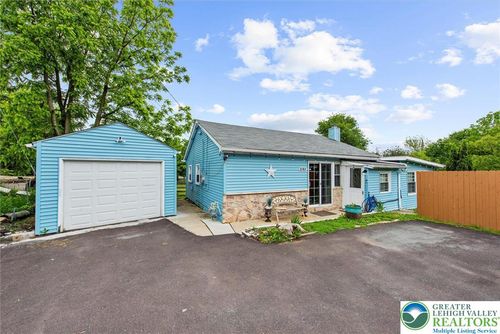 5761 Chestnut Street, Upper Milford Twp, PA, 18029 | Card Image