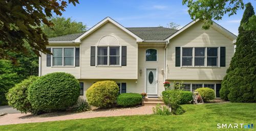 48 Tiffany Ln, Bristol, CT, 06010-9425 | Card Image