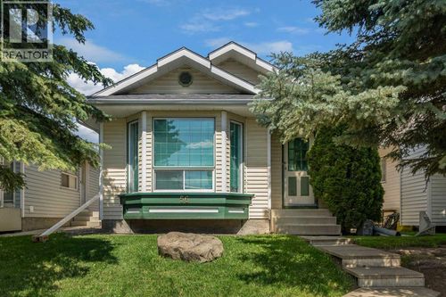 56 Martinwood Way Ne, Calgary, AB, T3J3G9 | Card Image
