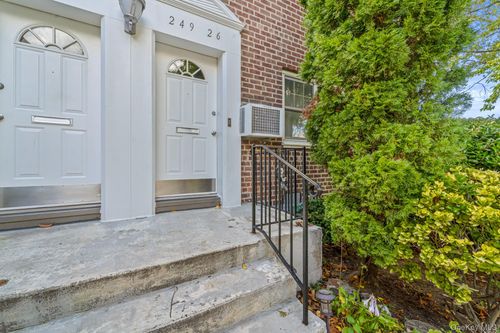 fl-2nd-249 57th Ave, Little Neck, NY, 11362-2057 | Card Image