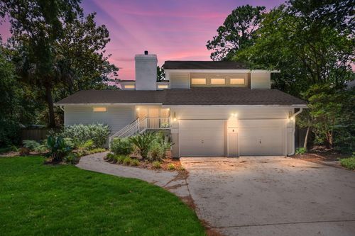 3 Sand Dollar Dr, Isle Of Palms, SC, 29451-2648 | Card Image