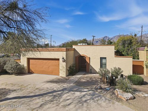 4711 E Silver Place, Tucson, AZ, 85712 | Card Image