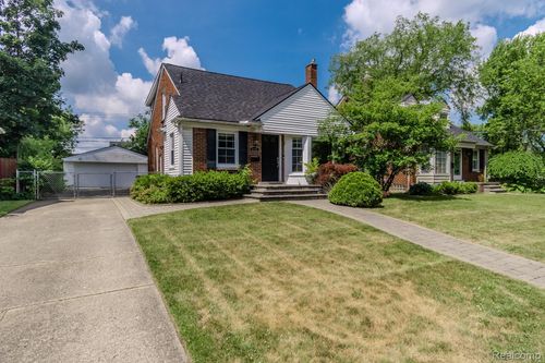 4355 Elmwood Ave, Royal Oak, MI, 48073-1517 | Card Image