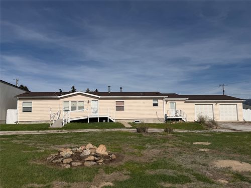 11 E Wall St, White Sulphur Springs, MT, 59645-9037 | Card Image
