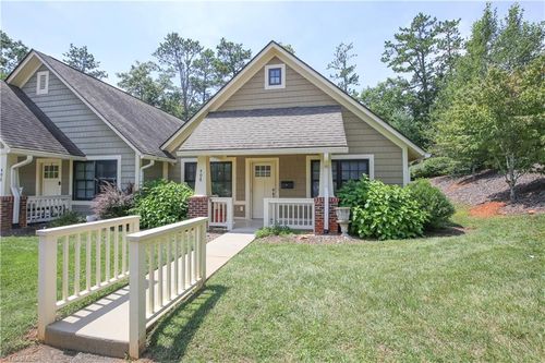 408 Kerlee Heights Rd, Black Mountain, NC, 28711-3674 | Card Image