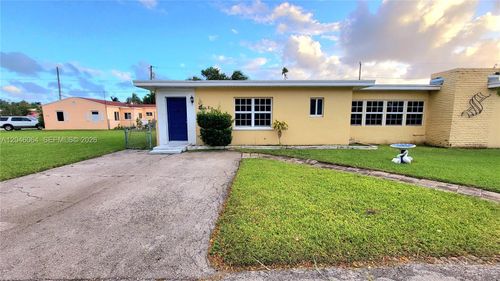11-720 Ne 5th Street, Hallandale Beach, FL, 33009 | Card Image