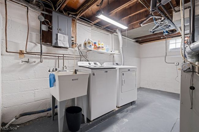 8306 Deerfield Dr, House other with 3 bedrooms, 2 bathrooms and null parking in Parma OH | Image 28