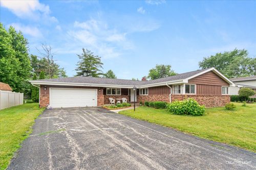 2270 Sans Souci Dr, Aurora, IL, 60506-5260 | Card Image