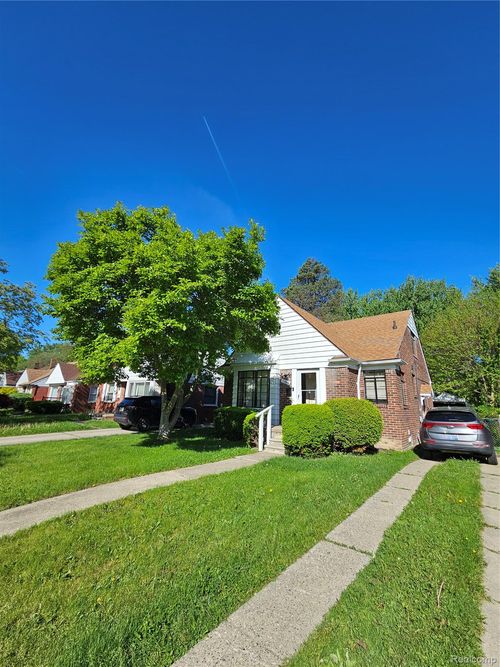 11441 Balfour Rd, Detroit, MI, 48224-1190 | Card Image