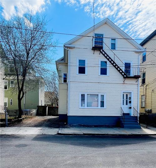 5 Lee St, Providence, RI, 02903-5413 | Card Image
