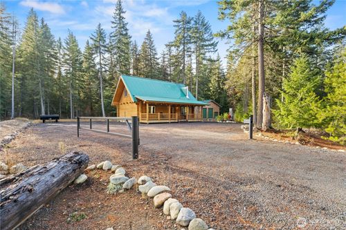 170 Evergreen Way, Easton, WA, 98925 | Card Image