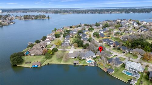 100 April Breeze St, Montgomery, TX, 77356-5882 | Card Image