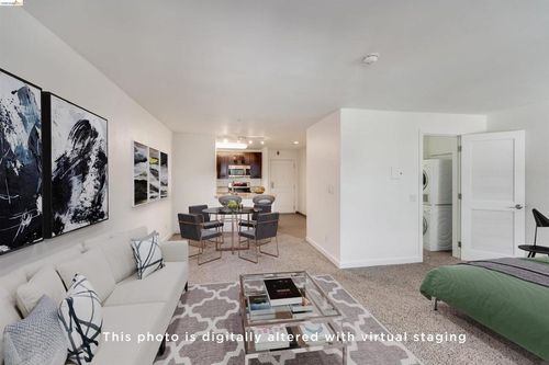 3206-6400 Christie Ave, Emeryville, CA, 94608-1036 | Card Image
