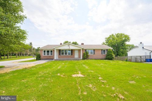 3208 Old Leetown Pike, RANSON, WV, 25438-5530 | Card Image
