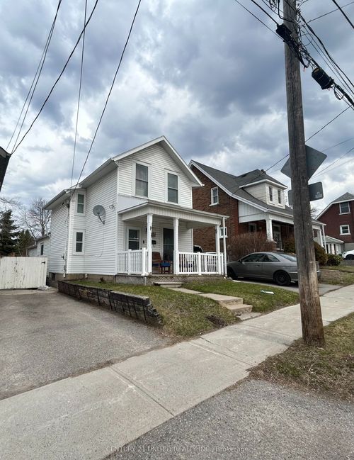 136 Robinson St, Peterborough, ON, K9H1G2 | Card Image