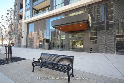 710 - 510 Curran Pl, Condo with 1 bedrooms, 1 bathrooms and 1 parking in Mississauga ON | Image 2