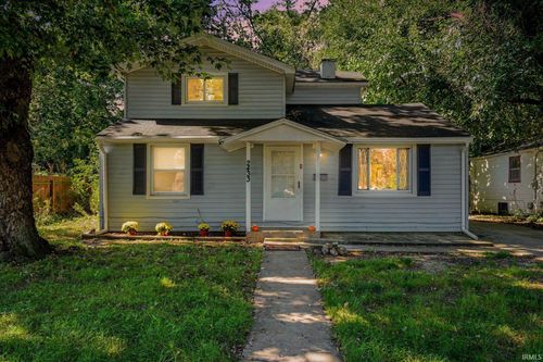 2433 Hollywood Place, South Bend, IN, 46616-2124 | Card Image