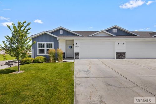 2858 Elmwood, Idaho Falls, ID, 83402-1285 | Card Image