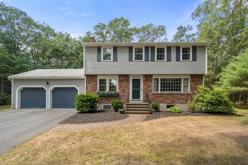 40 Pondview Rd, Sudbury, MA, 01776-2529 | Card Image