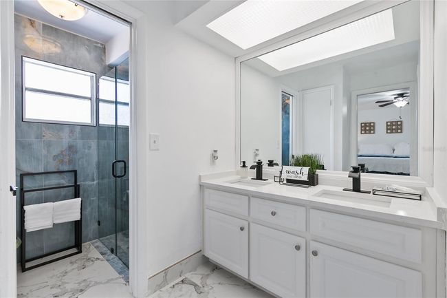 Primary Bath 1 | Image 17