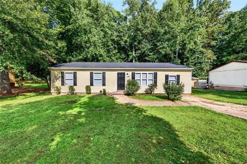 145 Sarsen Cir, Athens, GA, 30606-0748 | Card Image
