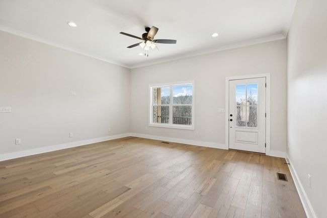 124 Casey St, House other with 3 bedrooms, 2 bathrooms and 2 parking in Brush Creek TN | Image 10