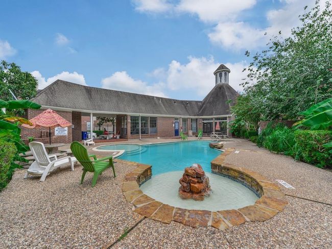 APT-173 - 8888 Benning Dr, Townhouse with 3 bedrooms, 3 bathrooms and 2 parking in Houston TX | Image 33