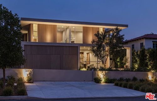 634 Moreno Ave, Los Angeles, CA, 90049-4831 | Card Image