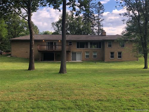 24225 Tamarack Cir, Southfield, MI, 48075-6180 | Card Image