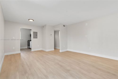 apt-307-1101 Ne 80th St, Miami, FL, 33138-4262 | Card Image