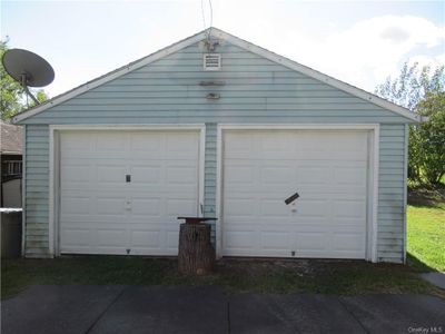 2 car garage plus storage | Image 2