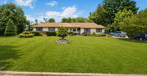 25 Northgate Dr, Syosset, NY, 11791-1609 | Card Image