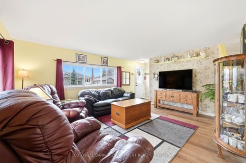 273 Elgin St S, Durham, ON, N0G1R0 | Card Image