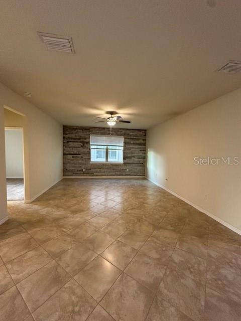Residential Lease in WESLEY CHAPEL 4