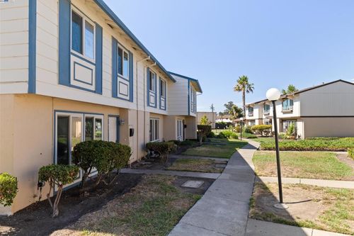 27801 Del Norte Ct, Hayward, CA, 94545-4118 | Card Image