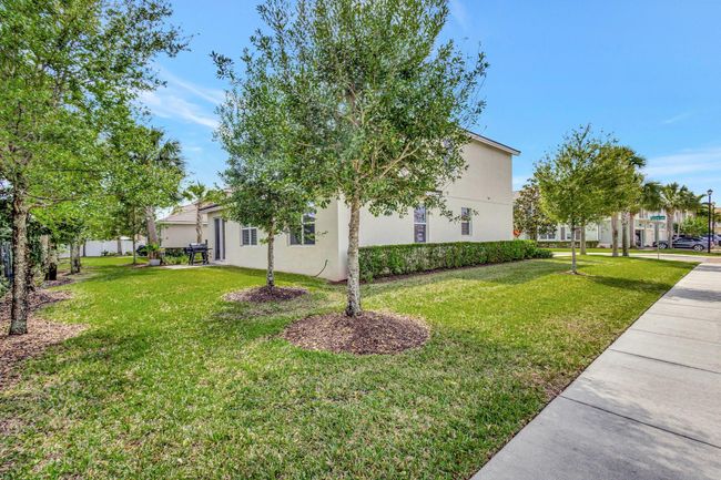 92 Palmetto Ln, House other with 4 bedrooms, 3 bathrooms and null parking in Royal Palm Beach FL | Image 45
