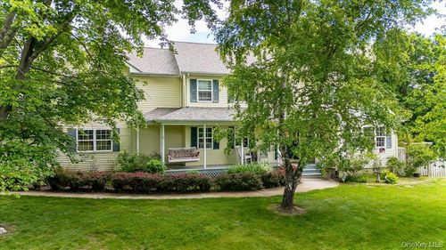124 Rutsonville Rd, Wallkill, NY, 12589-3236 | Card Image