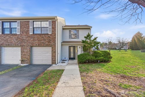 29 Exeter Ct, Somerset, NJ, 08873-4402 | Card Image