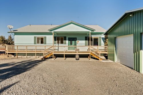 7002 Se Davis Loop, Prineville, OR, 97754-8871 | Card Image