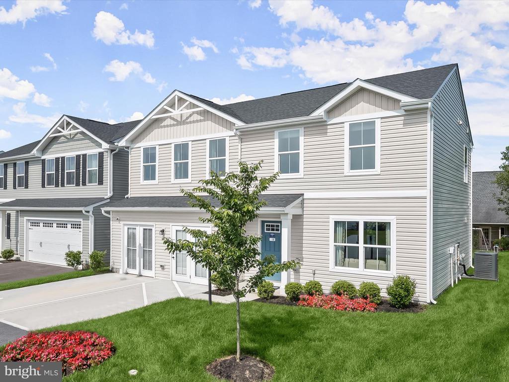 Raeann Dr, Greencastle, PA 17225