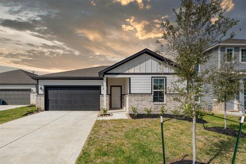 16743 Needlepoint Dr, Conroe, TX, 77302-2341 | Card Image