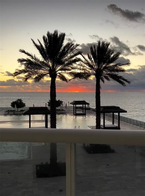 apt-803-1850 S Ocean Dr, Hallandale Beach, FL, 33009-7677 | Card Image
