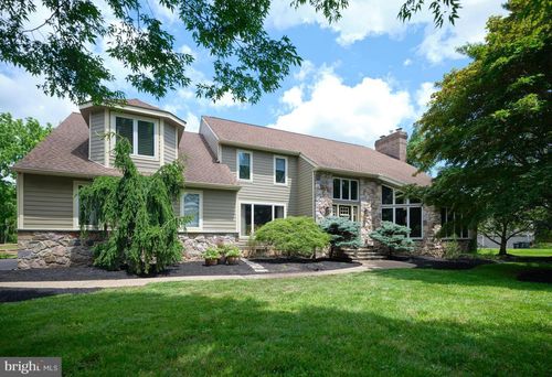 9 Skyview Dr, IVYLAND, PA, 18974-1214 | Card Image
