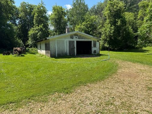 W8785 State Road 82, ELROY, WI, 53929-9437 | Card Image