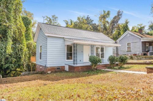 26 Pearl St, Ware Shoals, SC, 29692-1328 | Card Image