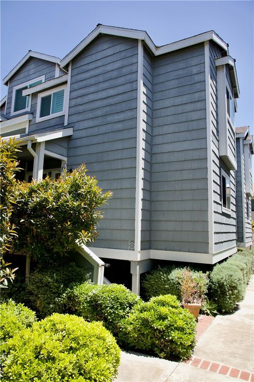 h-216 16th Pl, Costa Mesa, CA, 92627 | Card Image